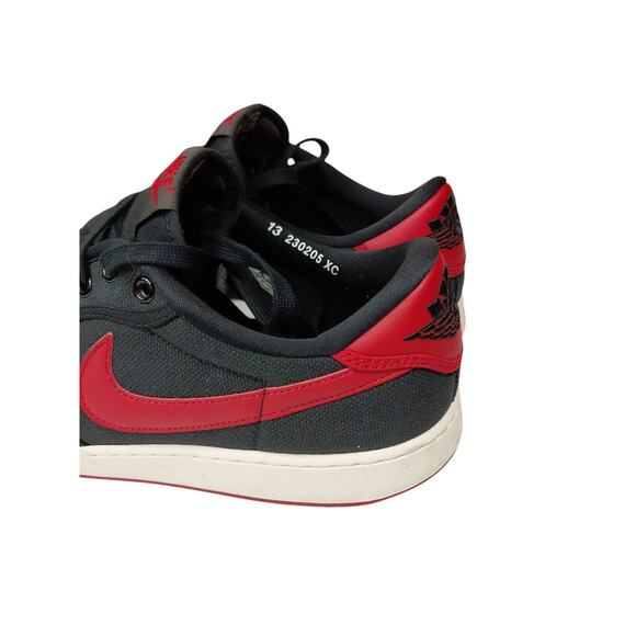 Nike Air Jordan 1 Low Bred AJKO Men's 13 Black Red DX4981-006 Preowned - Picture 2 of 9